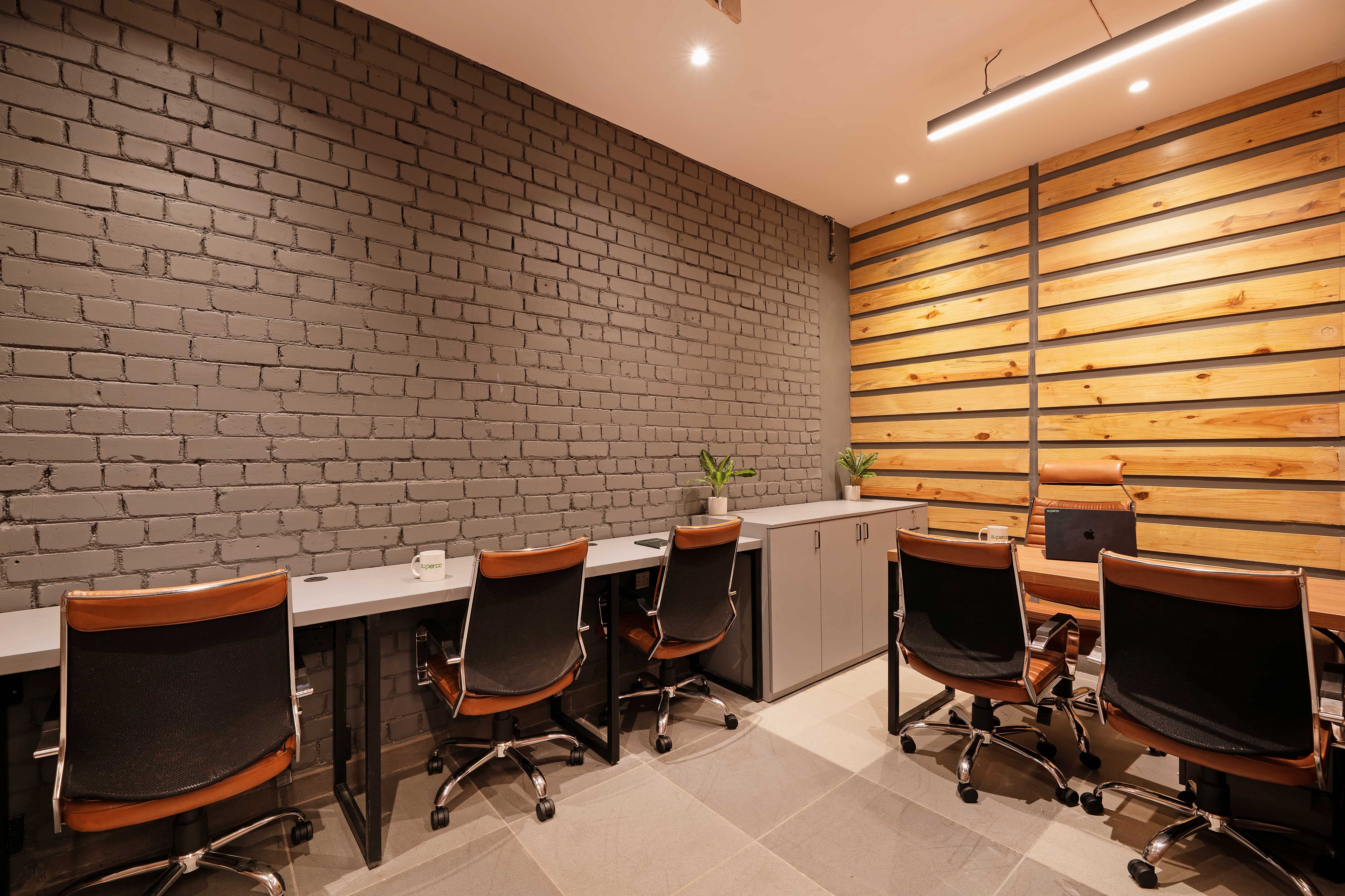 4-Seater Private Office